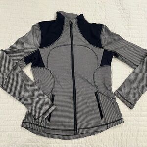 Lululemon Athletica Size 10 Gingham Zip Up Jacket VGUC